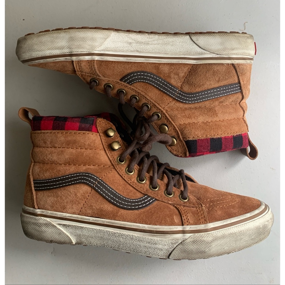 Vans Suede High Tops Plaid Lined Men’s Size 6 Women’s Size 7.5